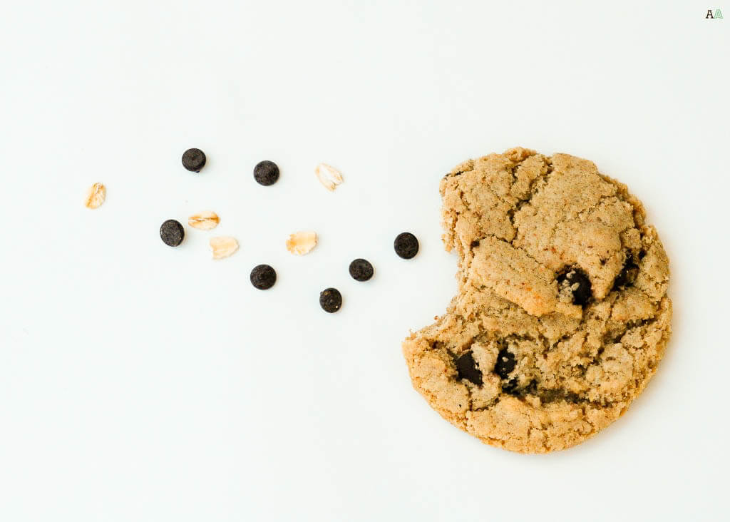 Allergy-Friendly Oatmeal Chocolate Chip Cookies: Easy GF & Vegan Recipe